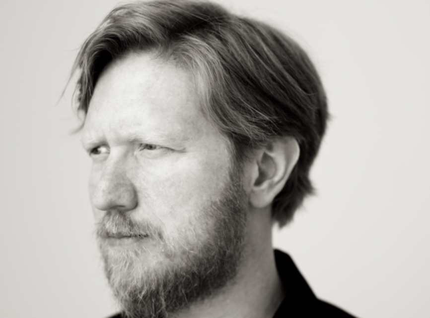 portrett av Helge Lien