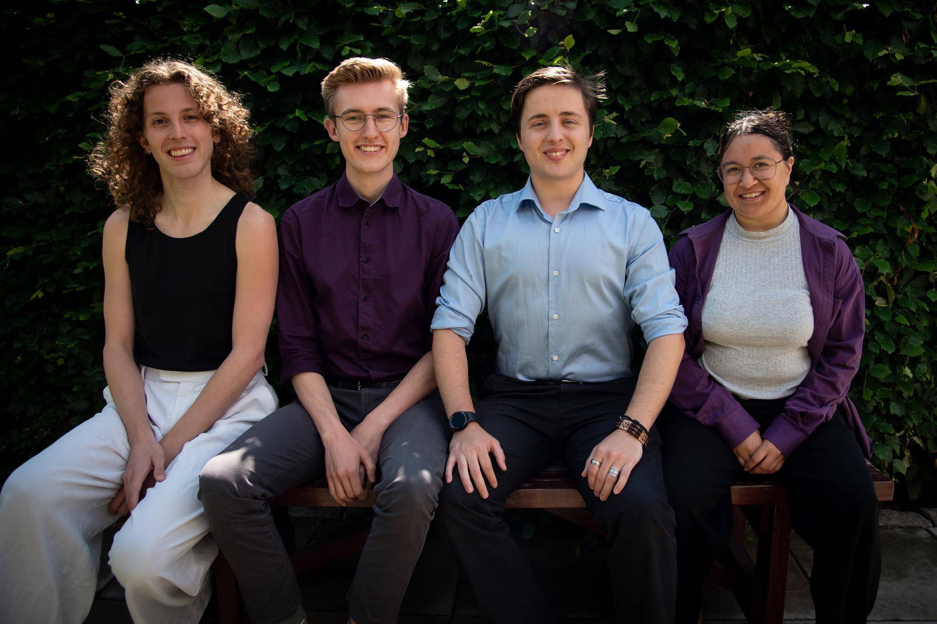 fire medlemmer av SUT